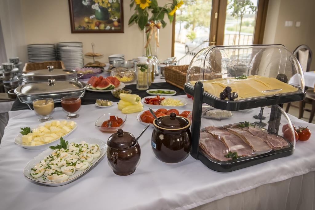 Pensjonat Nad Zalewem Hotel Stare Miasto  Bagian luar foto